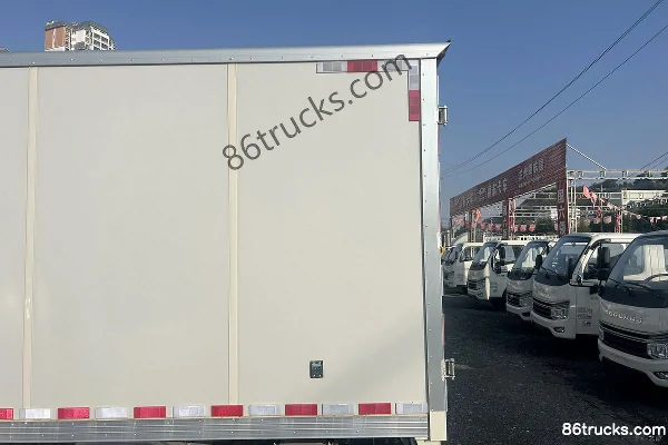 Foton Times Linghang S1 1.5L 129 ch 4X2(6 roues) CNG 4,15 m cabine simple fourgon léger Carrosserie (2) | 86Trucks
