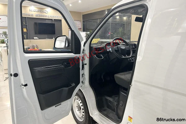 JAC Blue Cat M1 6-Seat Pure Electric Multi-Purpose Passenger Vehicle 50.38kWh Cab (1) | 86Trucks