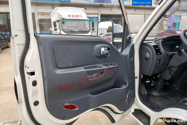 JAC EX6 4.01m Single Row Pure Electric Flatbed Micro Truck CATL 55kWh 4X2(6 wheels) Cab (2) | 86Trucks