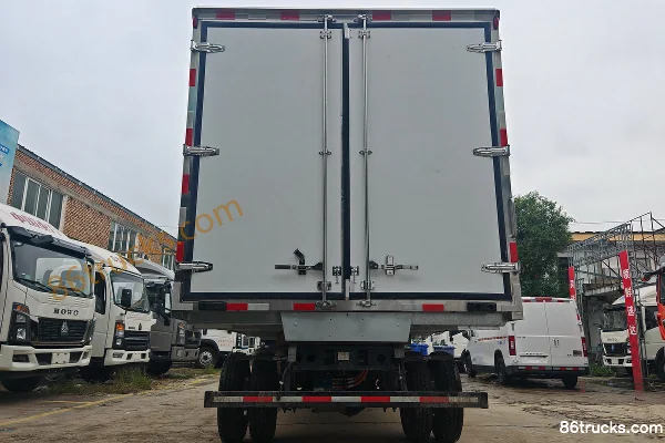 Sinotruk HOWO Tongshuai 4X2(6 wheels) 4.08m Single Row Pure Electric Refrigerated Truck 140.41kWh Body (1) | 86Trucks
