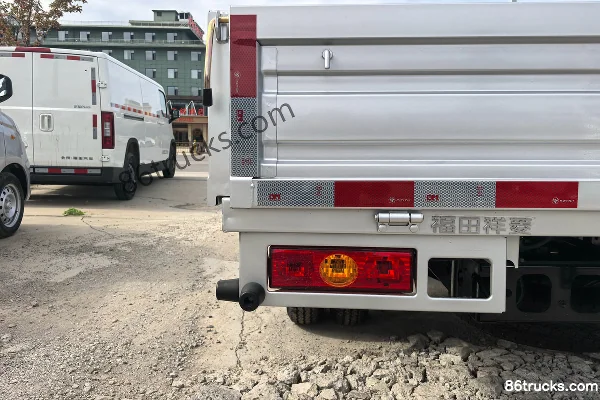 Foton V5 2L Gasoline 139 hp 4X2(6 wheels) Dongan 5-Speed 3.8m Single Row Flatbed Micro Truck Body (2) | 86Trucks