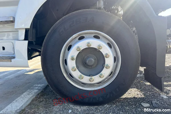 Sinotruk Sitrak G5 Heavy Truck 290 hp 4X2(6 wheels) 6.1m Van Cargo Truck (China VI) Chassis (1) | 86Trucks