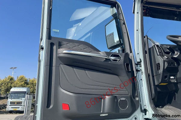 Sitrak G7S 14.6L LNG 560 hp 6X4(10 wheels) Sinotruk 16-Speed AMT Automatic Tractor Truck Cab (3) | 86Trucks