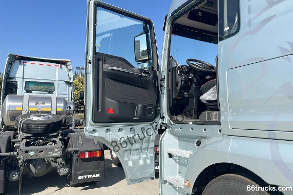 Sitrak G7S 14.6L LNG 560 hp 6X4(10 wheels) Sinotruk 16-Speed AMT Automatic Tractor Truck Cab (2) | 86Trucks