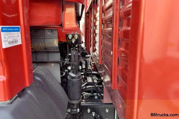 Sinotruk HOWO G5X Medium Truck 240 hp 4X2(6 wheels) 5.75m Flatbed Cargo Truck Chassis (3) | 86Trucks