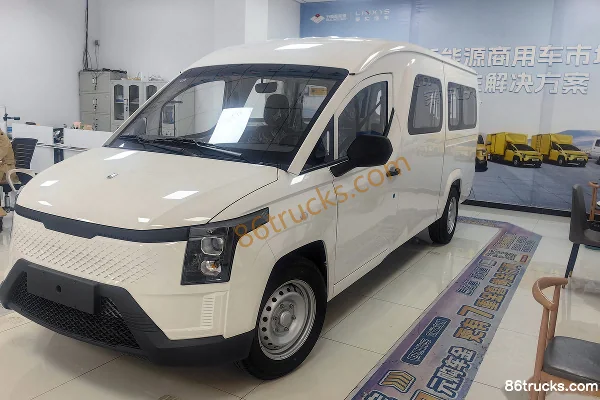 Yufeng Auto Huangjin Cang 2025 Model First Class Cabin 6-Seat Electric Light Bus CATL 53.58kWh Exterior (2) | 86Trucks