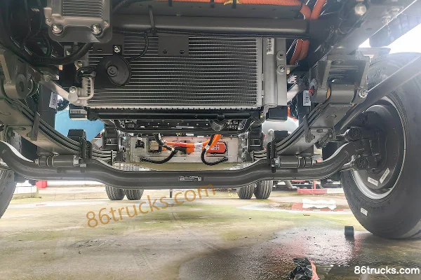 Sinotruk V3 RongE·TRUK Air Brake 4.15m Single Row Pure Electric Cage Van Light Truck CATL 140.95kWh 4X2(6 wheels) Chassis (2) | 86Trucks