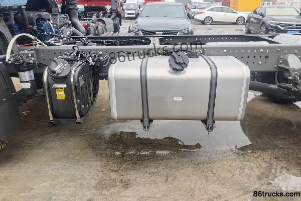Sinotruk V3 150 hp 4X2(6 wheels) 4.15m single-row van truck (China VI) Chassis (2) | 86Trucks