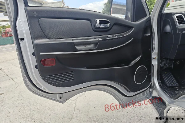 FARIZON Xingzhi F5E 2025 Model 4.005m Single-row Pure Electric Van Mini Truck Zhixin 62kWh 4X2(6 wheels) Cab (3) | 86Trucks
