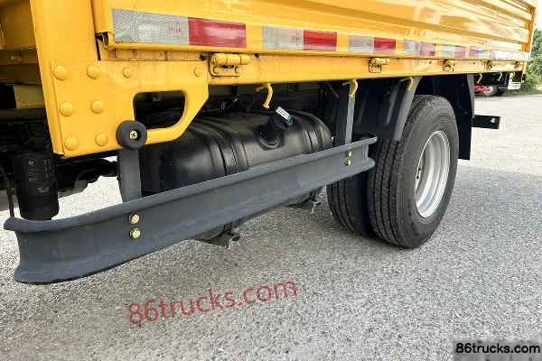 FAW Jiefang Hu VR 140 ch 4X2(6 roues) camion léger à ridelles double cabine 3,2 m Châssis (2) | 86Trucks