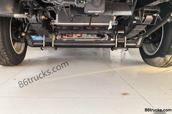 FARIZON Xingzhi F5E 2025 Model 3.7m Single Row Pure Electric Cargo Box Mini Truck Zhixin 62kWh 4X2(6 wheels) Chassis (1) | 86Trucks