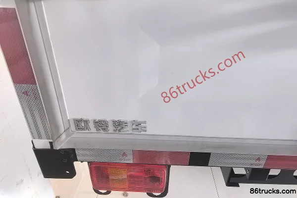 FARIZON Xingzhi F5E 2025 Model 3.7m Single Row Pure Electric Cargo Box Mini Truck Zhixin 62kWh 4X2(6 wheels) Body (3) | 86Trucks
