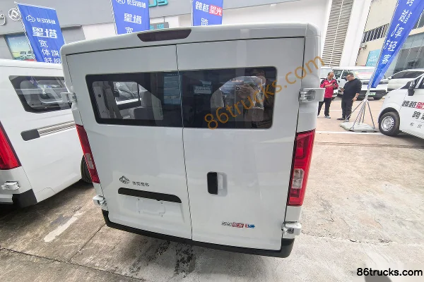Changan Kuayue Starlight 2025 Luxury Long Range Edition 7-Seat Pure Electric Light Bus CATL 50.23kWh Exterior (3) | 86Trucks