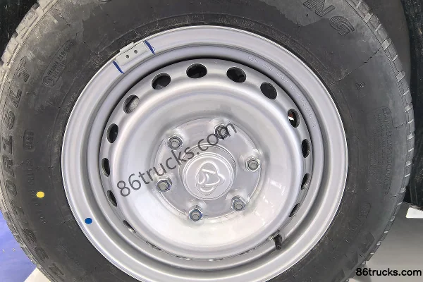 Changan Kuayue Starlight 2025 Luxury Long Range Edition 7-Seat Pure Electric Light Bus CATL 50.23kWh Chassis (2) | 86Trucks