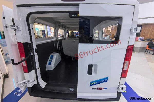 Changan Kuayue Starlight 2025 Luxury Long Range Edition 7-Seat Pure Electric Light Bus CATL 50.23kWh Cargo Box (1) | 86Trucks