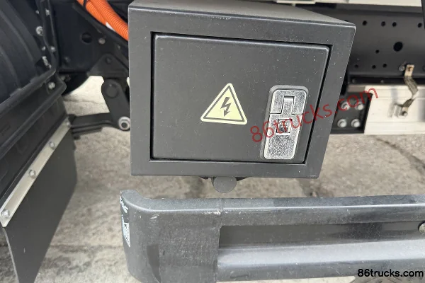 Foton Zhilan EM 3.8m Single Row Pure Electric Van Mini Truck, CALB 50.38kWh, 4X2(6 wheels) Chassis (3) | 86Trucks