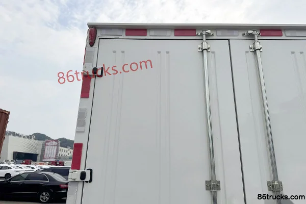 Foton Zhilan EM 3.8m Single Row Pure Electric Van Mini Truck, CALB 50.38kWh, 4X2(6 wheels) Body (1) | 86Trucks