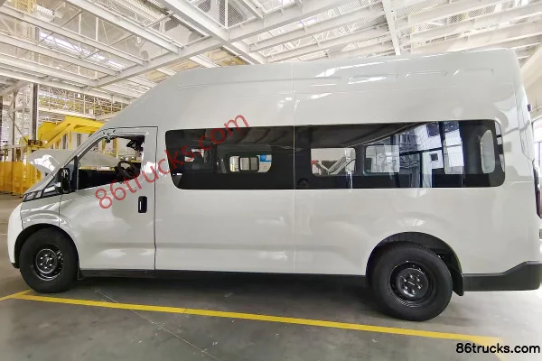 King Long Chuangwei Hongtu 13-Seat Super High Roof Pure Electric Light Bus 100.9kWh Exterior (3) | 86Trucks