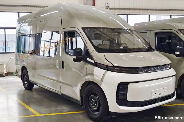 King Long Chuangwei Hongtu 13-Seat Super High Roof Pure Electric Light Bus 100.9kWh Exterior
