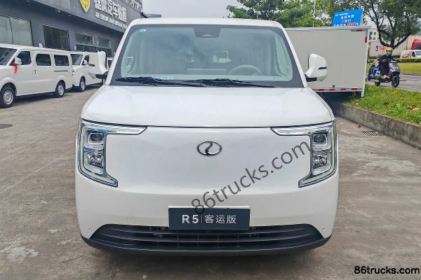 Ruichi R5 Passenger Version 2025 Model Zhixing Supercharge Pioneer II 6-Seat Pure Electric Light Bus CATL 52.16kWh Exterior (2) | 86Trucks