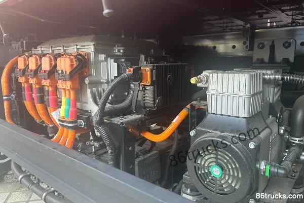 FARIZON Xingzhi H9M 4.5T 4.1m Single Row Methanol Plug-in Hybrid Range-Extended Cage Cargo Light Truck Zhixin 15kWh 4X2(6 wheels) Chassis (3
