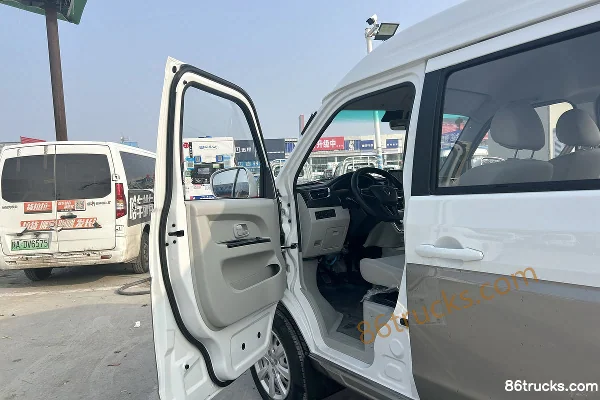 Jinbei Xinhaishi X30L 2024 Wealth Edition 110hp 1.5L Gasoline 5/6/7-Seat Micro Van (with A/C) Cab (1) | 86Trucks