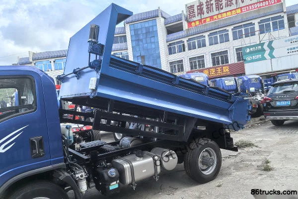 Sinotruk V1 160hp 4X2(6 wheels) 3.15m dump truck Chassis (1) | 86Trucks