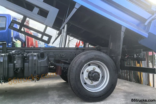 Sinotruk Warrior M1 160 hp 4X2(6 wheels) WLY 8-speed 3.2m dump truck Chassis (3) | 86Trucks