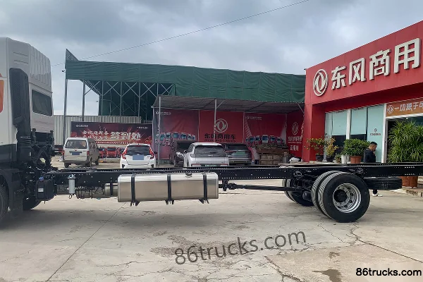 Dongfeng Commercial Vehicle Tianjin KR PLUS Comfort Edition 300hp 4X2(6 wheels) 9.75m Box Cargo Truck Chassis (1) | 86Trucks