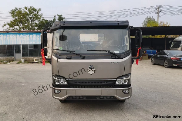 Sinotruk HOWO Hanjiang 2025 Model 170hp 4X2(6 wheels) 4.15m Single Row Flatbed Light Truck (Fast Gear 8-speed) Exterior (2) | 86Trucks