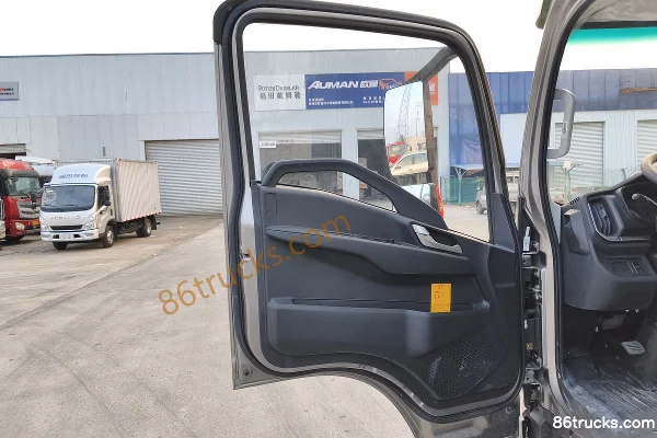 Sinotruk HOWO Hanjiang 2025 Model 170hp 4X2(6 wheels) 4.15m Single Row Flatbed Light Truck (Fast Gear 8-speed) Cab (2) | 86Trucks