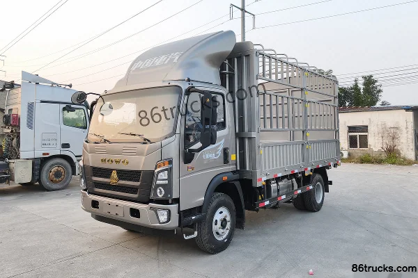 Sinotruk HOWO Hàn Jiāng 2.5L Diesel 180 ch 4X2(6 roues) Sinotruk 8 vitesses 4,15 m cabine simple ridelle Camion léger Extérieur (3) | 86Truc