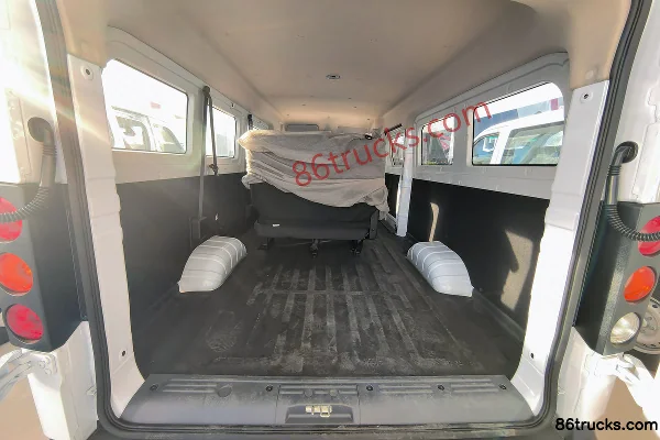 FARIZON Xingxiang V6E Function Edition 6-Seat Pure Electric Light Passenger Vehicle Zhixin 35.6kWh Cargo Box (3) | 86Trucks