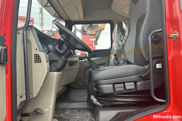 SHACMAN Cummins Longji Lightweight Edition 240hp 4X2(6 wheels) 9.8m wing-opening van truck Cab (2) | 86Trucks