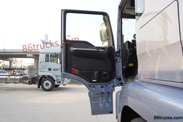 Sitrak SITRAK G7M 6X4(10 wheels) Pure Electric Tractor Truck CATL 528kWh Cab (2) | 86Trucks
