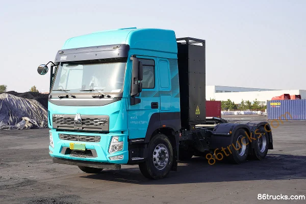 Sinotruk HOWO V7-X 6X4(10 wheels) battery swap pure electric tractor truck CATL 400kWh Exterior (3) | 86Trucks