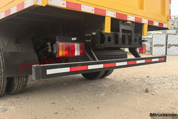 Sinotruk HOWO Hanjiang 160 ch 4X2(6 roues) camion de déneigement (marque Sijiate) Carrosserie (3) | 86Trucks