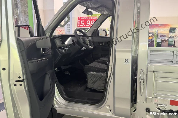 Foton LeDi Yuexing Edition+ Hydraulic Brake 3.4m Single Row Pure Electric Flatbed Mini Truck Aiyike 71.63kWh 4X2(6 wheels) Cab (1) | 86Truck