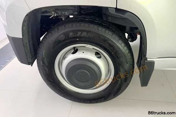 Foton LeDi Yuexing Edition+ Hydraulic Brake 3.4m Single Row Pure Electric Flatbed Mini Truck Aiyike 71.63kWh 4X2(6 wheels) Chassis (1) | 86T
