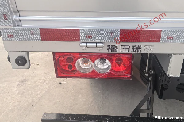 Foton S3 2.5L Diesel 176hp 4X2(6 wheels) WLY 6-Speed 4.17m Single Row Cab Stake Truck Body (2) | 86Trucks