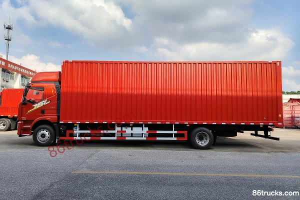 FAW Jiefang J6L Medium Truck Elite Edition 240 hp 4X2(6 wheels) 9.7m Van Cargo Truck Exterior (3) | 86Trucks