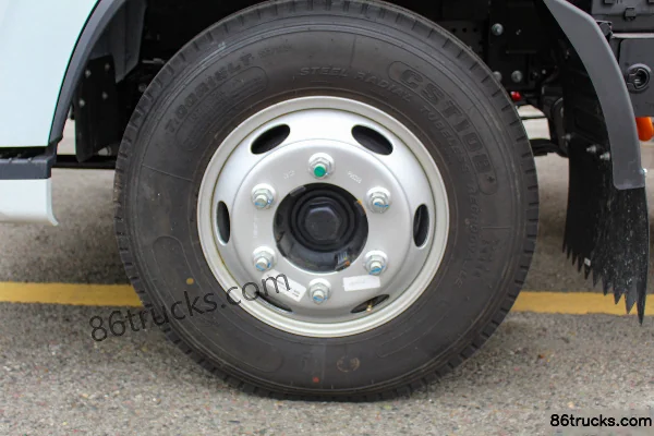 SAIC Light Truck Dana T1 Tianxing Edition 4.5T 4.17m Single Row Van Light Truck CATL 120.27kWh 4X2(6 wheels) Chassis (3) | 86Trucks