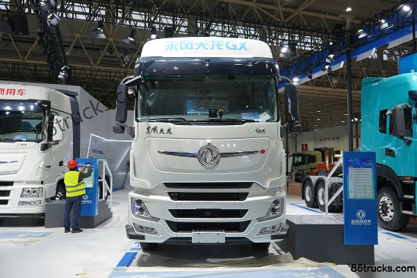 Dongfeng Tianlong Flagship GX 14.5L LNG 630hp 6X4(10 wheels) Eaton 12-speed AMT automatic tractor truck Exterior (2) | 86Trucks