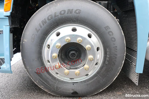 SHACMAN Delong X5000E Composite Edition 6X4(10 wheels) Electric Tractor Truck CATL 600.92kWh Chassis (1) | 86Trucks