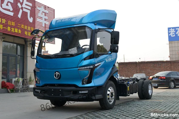 Feidi W5 130hp 4X2(6 wheels) 4.18m Single Row Van Truck Exterior (3) | 86Trucks