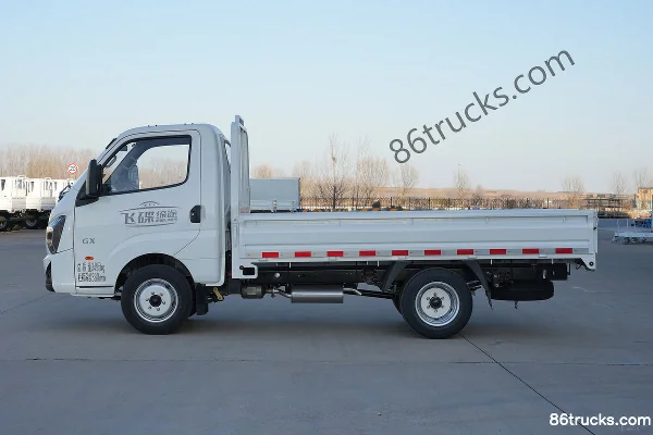 Feidi GX Enjoy Edition 1.6L Gasoline 122 hp 4X2(6 wheels) Dongan 5-Speed 3.95m Single Row Flatbed Light Truck Exterior (3) | 86Trucks