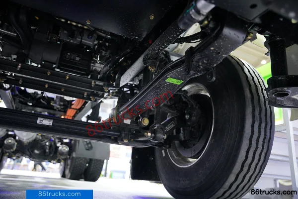 FAW Jiefang J6L 6X4(10 wheels) Electric Tractor Truck CATL 400kWh Chassis (3) | 86Trucks
