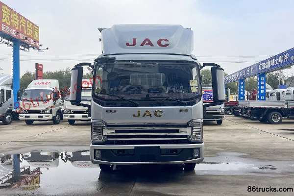 JAC Shuailing S9 160 ch 4X2(6 roues) Camion porteur fourgon à cabine simple 4,12 m Extérieur (2) | 86Trucks