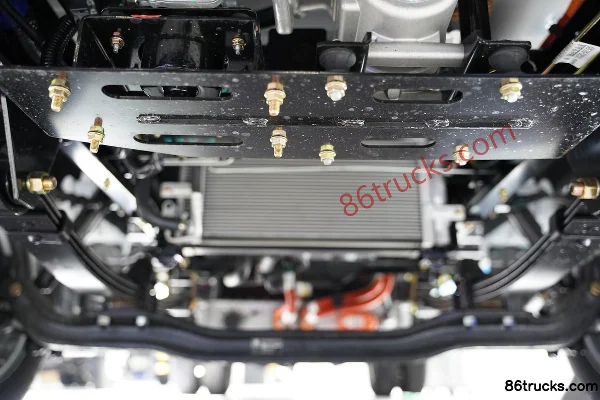 Dongfeng EV200 Comfort Edition 3.79m Single Row Pure Electric Flatbed Micro Truck CALB 70.49kWh 4X2(6 wheels) Chassis (1) | 86Trucks
