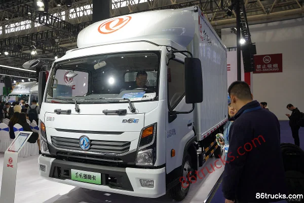 Dongfeng EV350 4.2m Single Row Pure Electric Box Van, CATL 100.46kWh, 4X2(6 wheels) Exterior (3) | 86Trucks